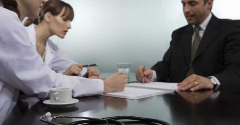 Private vs Public Addiction Treatment Guide