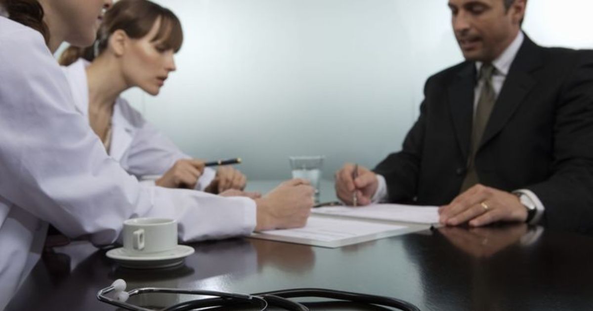 Private vs Public Addiction Treatment Guide